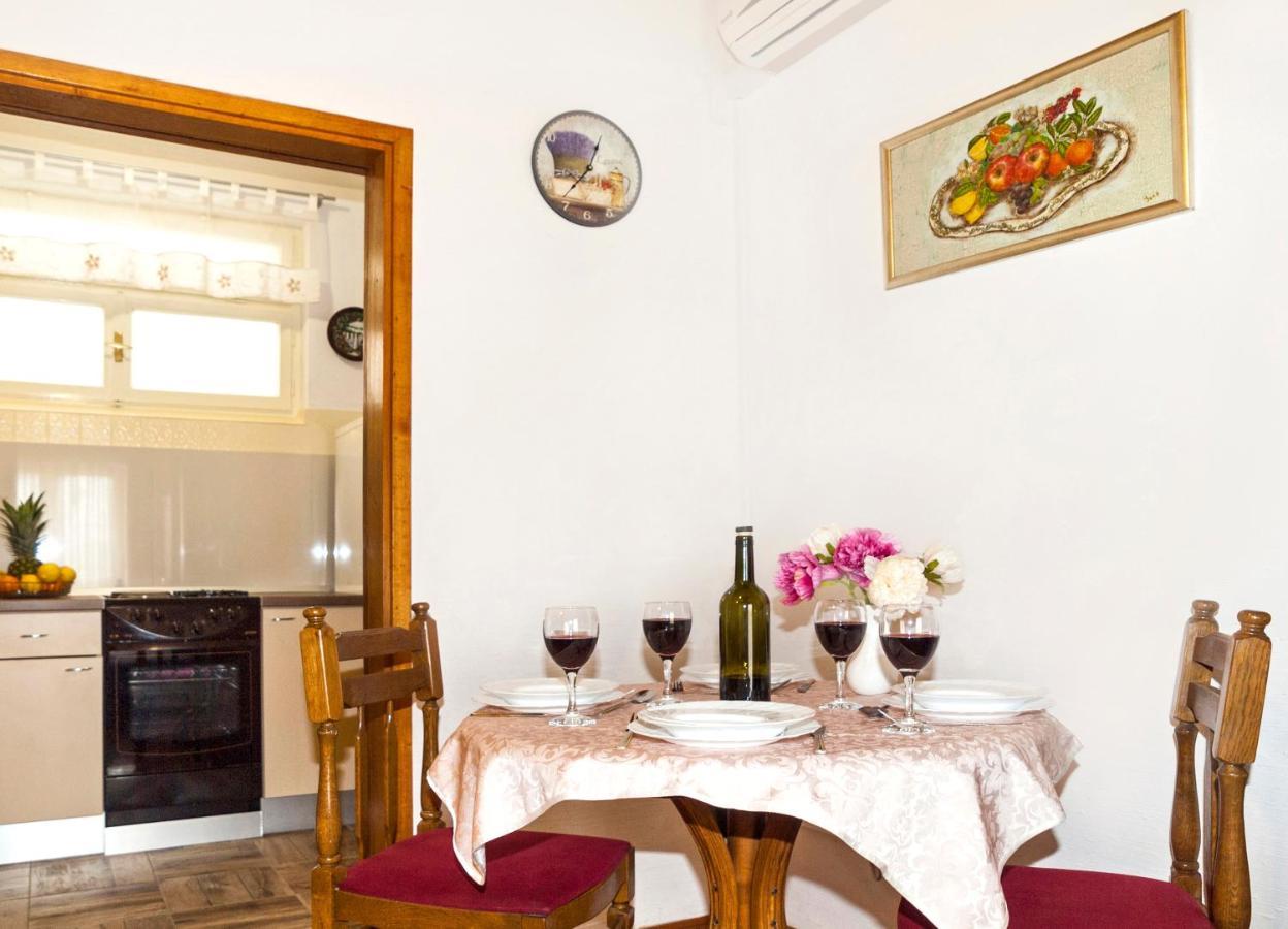 Apartmani Ines Drašnice Exterior foto